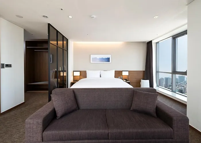 Ramada Encore By Wyndham Haeundae 4*
