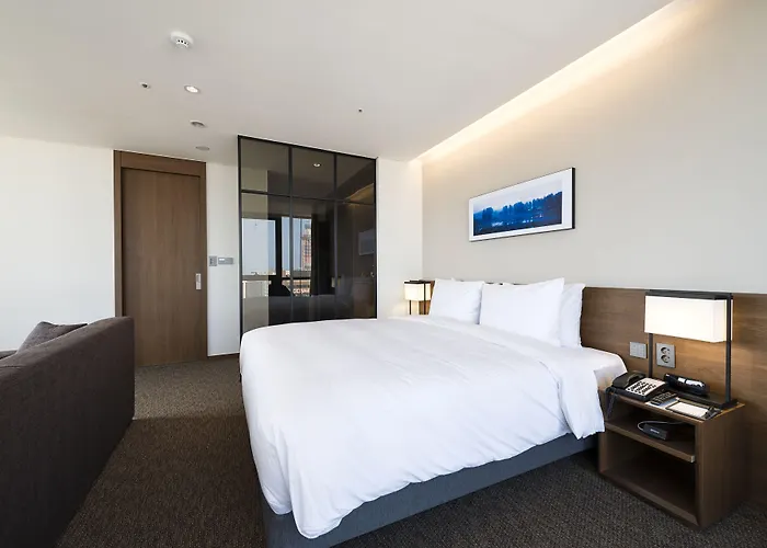 Ramada Encore By Wyndham Haeundae 4* Busan